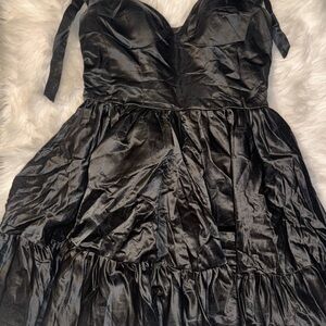 Elegant Black Strapless Dress